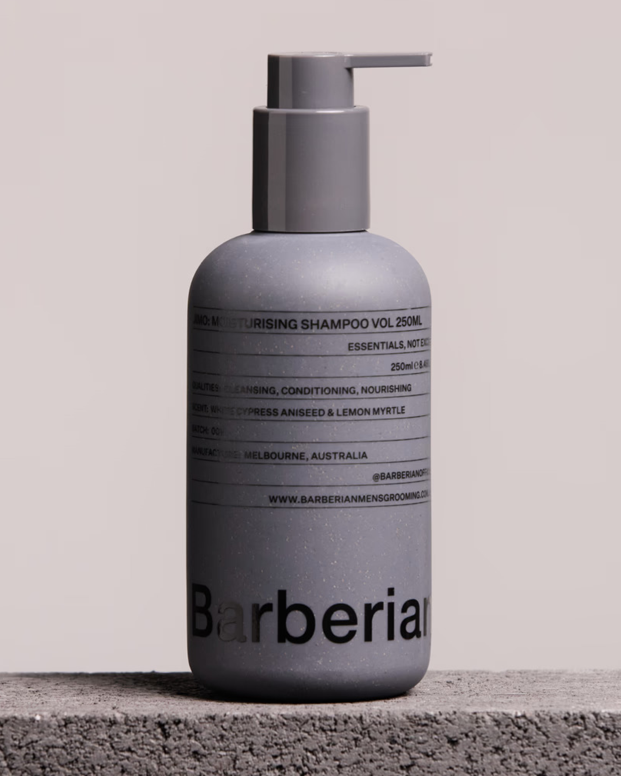 Jimo: Moisturising Shampoo