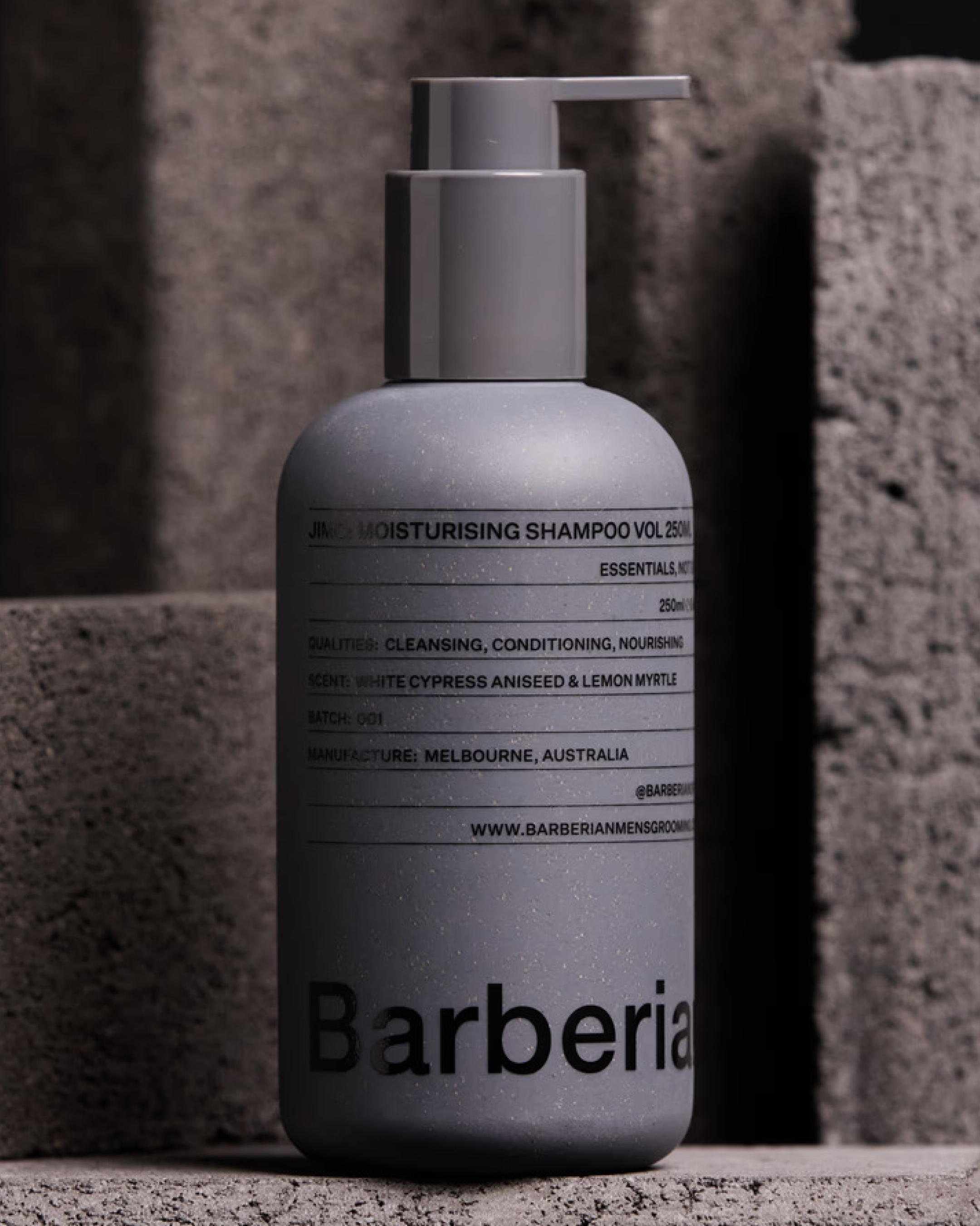 Jimo: Moisturising Shampoo