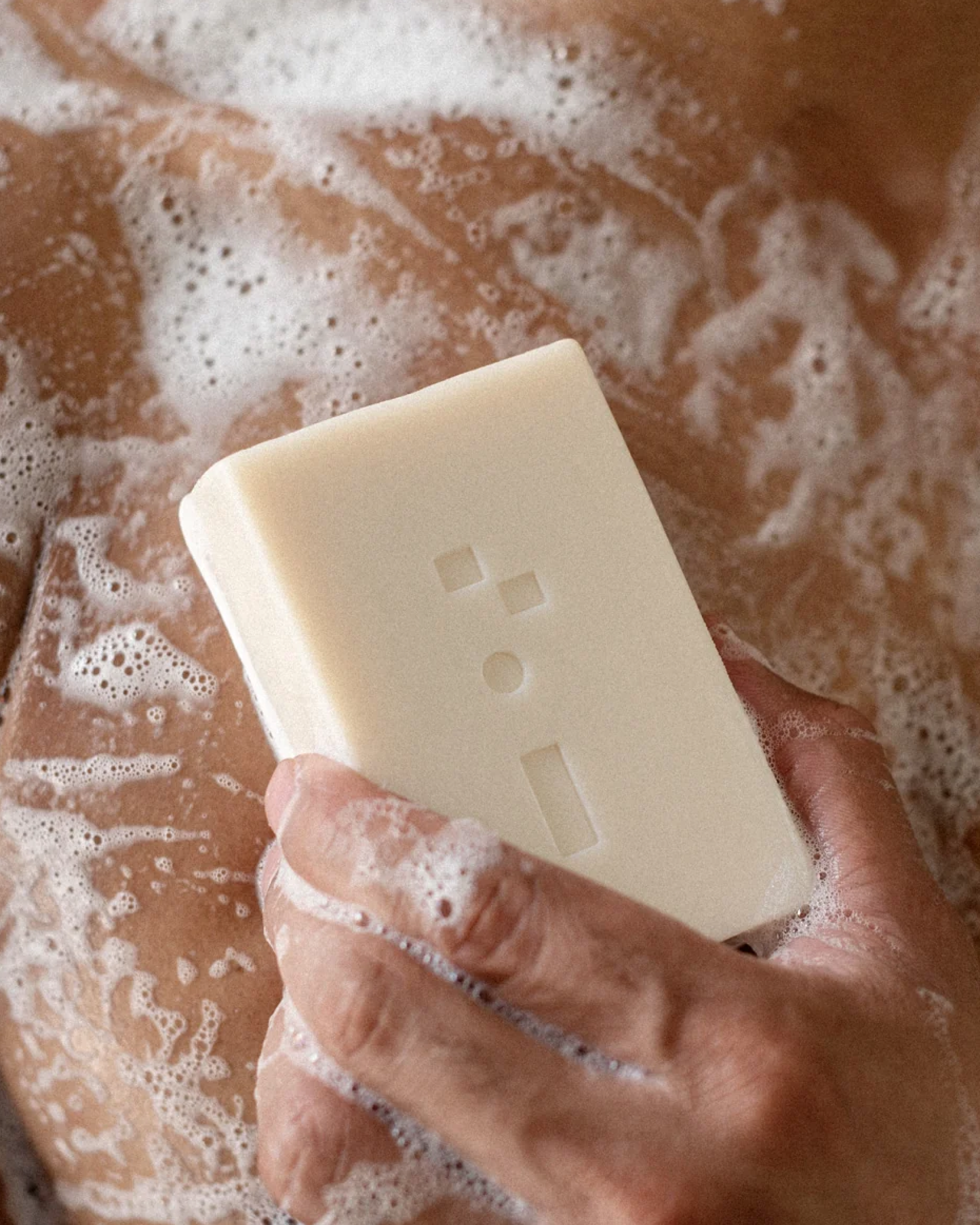 Bergamot and Musk Hair and Body Cleansing Bar